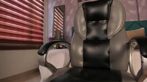 Michelle online show from January 2025 07:00:02 PM