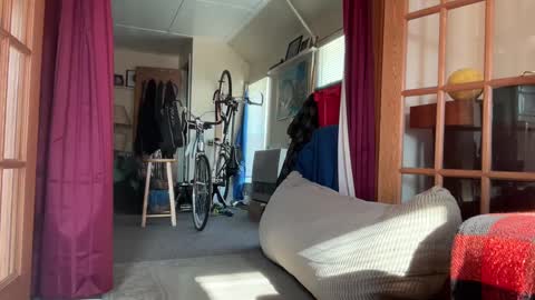 Moon online show from March 2025 03:27:01 PM