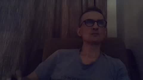 Snapshot of moovurey16 chatting on November 2025 01:56:02 PM Alex online show from November 2025 01:56:02 PM