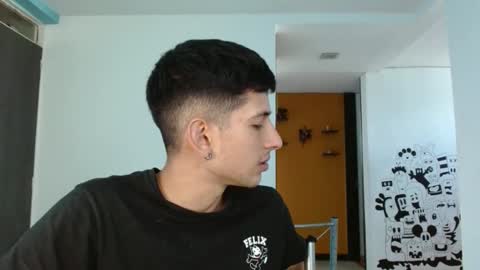 Snapshot of mor_tokens_mor_hot chatting on January 2025 02:40:02 PM Sebas y Gaby online show from January 2025 02:40:02 PM