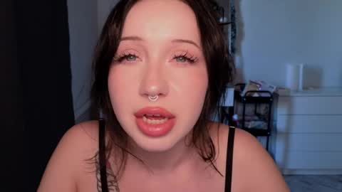 Snapshot of moranagoddess chatting on May 2026 02:00:01 PM Morana follow my boosty online show from May 2026 02:00:01 PM