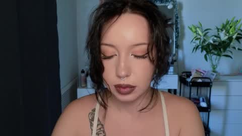 Snapshot of moranagoddess chatting on May 2026 12:33:02 PM Morana follow my boosty online show from May 2026 12:33:02 PM