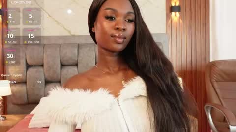 more hott online show from November 2025 07:13:01 PM