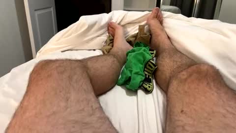 Me online show from April 2026 12:00:02 PM