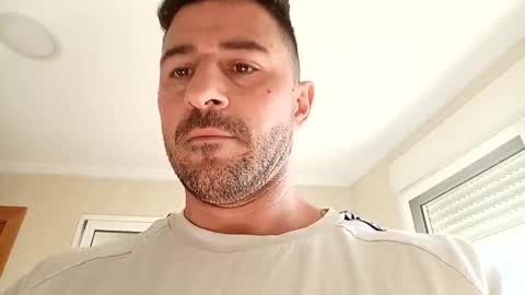 Snapshot of morfeo6 chatting on November 2025 08:57:01 AM morfeo6 online show from November 2025 08:57:01 AM