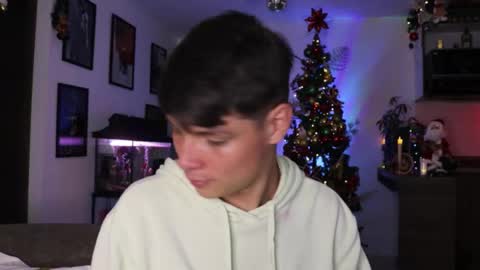 Snapshot of morgan_hiller chatting on December 2024 10:45:01 PM online show from December 2024 10:45:01 PM