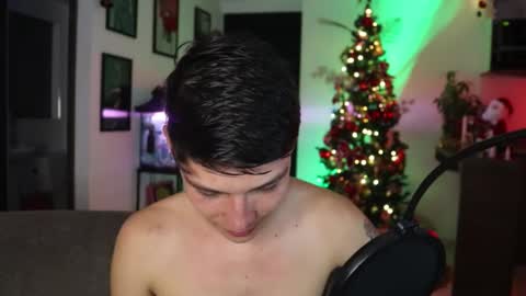 Snapshot of morgan_hiller chatting on December 2024 03:37:01 AM online show from December 2024 03:37:01 AM