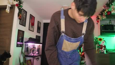 Snapshot of morgan_hiller chatting on January 2025 01:37:01 AM online show from January 2025 01:37:01 AM