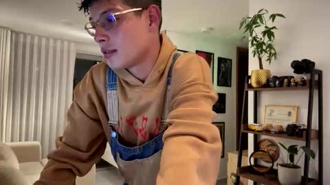 Snapshot of morgan_hiller chatting on October 2025 01:48:02 AM online show from October 2025 01:48:02 AM