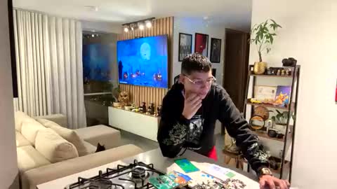 Snapshot of morgan_hiller chatting on October 2025 12:24:02 AM online show from October 2025 12:24:02 AM