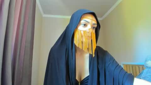 Snapshot of moroccan_diamond_ chatting on May 2026 08:08:02 AM Medina online show from May 2026 08:08:02 AM
