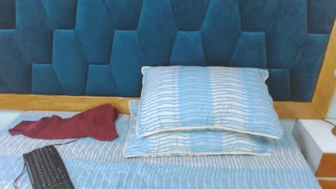 morrigan_luxus online show from March 2025 04:22:01 PM