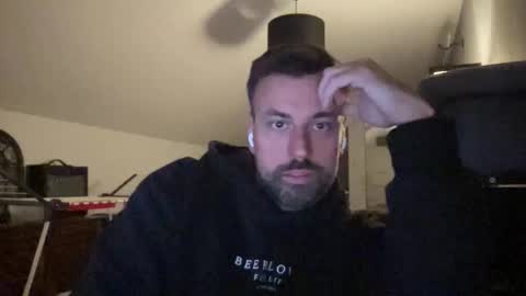 Snapshot of morty87geil chatting on November 2025 05:35:01 PM morty87geil online show from November 2025 05:35:01 PM