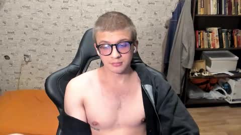 Snapshot of mortywithlove chatting on January 2026 10:01:01 PM Morty online show from January 2026 10:01:01 PM