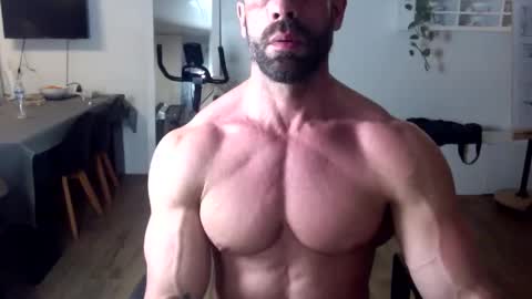 Snapshot of mosh2 chatting on November 2025 12:54:01 AM Kattie Mosh online show from November 2025 12:54:01 AM