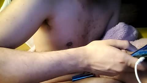 Snapshot of moss127 chatting on December 2024 02:04:01 AM twennysevv27 online show from December 2024 02:04:01 AM