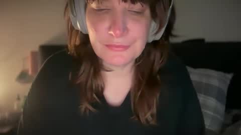 Mossy Mommy online show from April 2026 12:23:01 AM