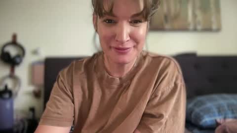 Mossy Mommy online show from August 2026 06:10:01 PM