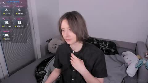 Snapshot of mothkink chatting on May 2026 06:13:01 PM mothkink Moth - online show from May 2026 06:13:01 PM