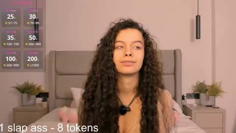 Luna online show from February 2026 09:16:01 PM