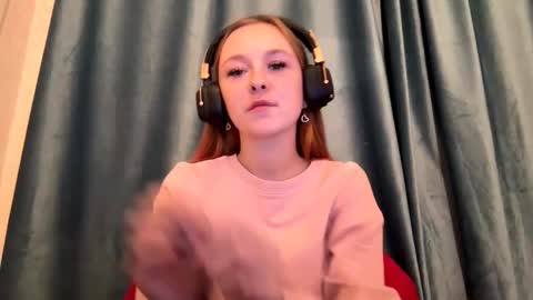 Jenny online show from October 2025 02:07:02 PM