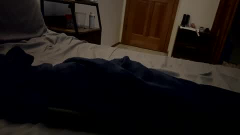 Snapshot of mps908 chatting on November 2025 01:48:01 PM Sequoia-Cocked Hombre de Sur online show from November 2025 01:48:01 PM