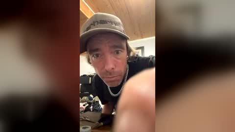 Snapshot of mr_a420 chatting on July 2026 04:24:01 PM mr_a420 online show from July 2026 04:24:01 PM