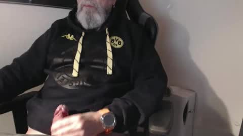 Snapshot of mr_boombastic2021 chatting on November 2025 11:43:01 AM mr_boombastic2021 online show from November 2025 11:43:01 AM