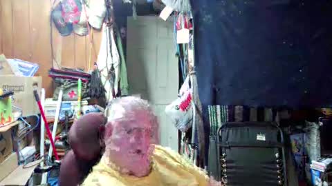 mr_canoe_licker_69 online show from December 2024 02:05:02 PM