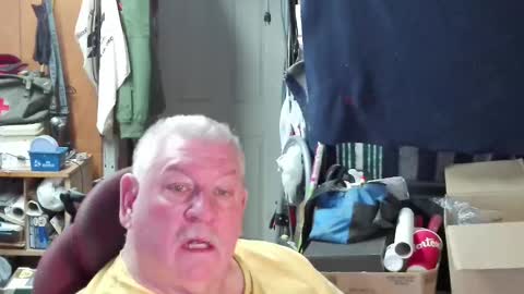 mr_canoe_licker_69 online show from February 2025 12:48:02 PM