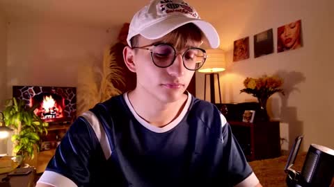 Mr Evans online show from September 2025 04:07:02 PM