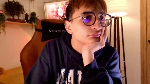 Mr Evans online show from December 2025 05:17:01 PM