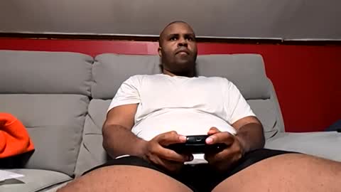 Snapshot of mr_irvin chatting on October 2025 12:40:02 AM mr_irvin online show from October 2025 12:40:02 AM