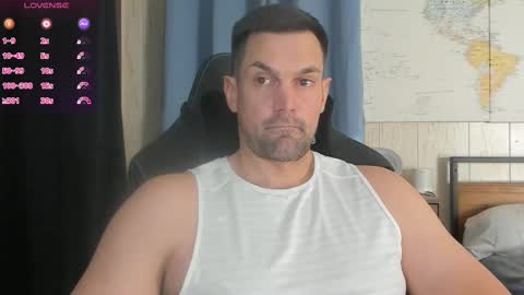 Snapshot of mr_mac69 chatting on January 2025 03:48:02 AM Cam online show from January 2025 03:48:02 AM