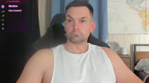 Snapshot of mr_mac69 chatting on January 2025 01:16:01 AM Cam online show from January 2025 01:16:01 AM