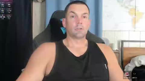 Snapshot of mr_mac69 chatting on September 2025 01:18:01 AM Cam online show from September 2025 01:18:01 AM