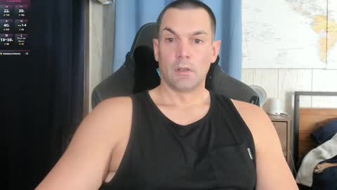 Snapshot of mr_mac69 chatting on December 2025 06:04:01 PM Cam online show from December 2025 06:04:01 PM