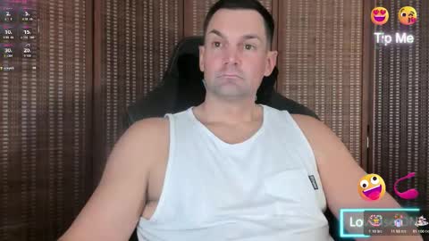 Snapshot of mr_mac69 chatting on March 2026 01:02:02 AM Cam online show from March 2026 01:02:02 AM