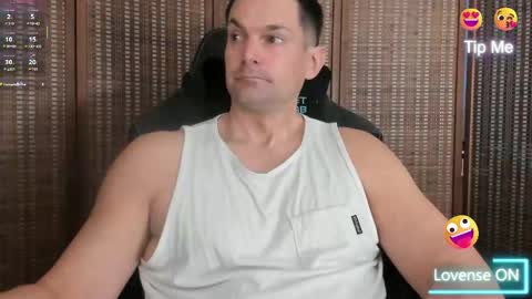 Snapshot of mr_mac69 chatting on March 2026 05:16:02 PM Cam online show from March 2026 05:16:02 PM