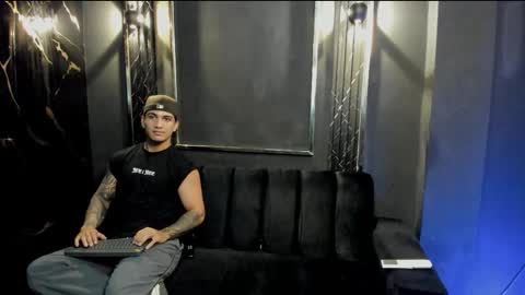 mr_maximo online show from October 2025 05:03:02 AM