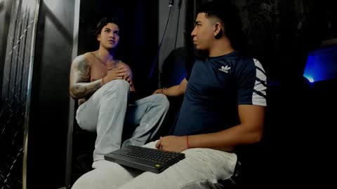 Snapshot of mr_maximo chatting on November 2025 04:22:02 AM mr_maximo online show from November 2025 04:22:02 AM