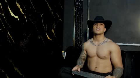 Snapshot of mr_maximo chatting on December 2025 02:28:01 AM mr_maximo online show from December 2025 02:28:01 AM