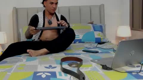 mr_maximo online show from March 2026 05:24:01 AM