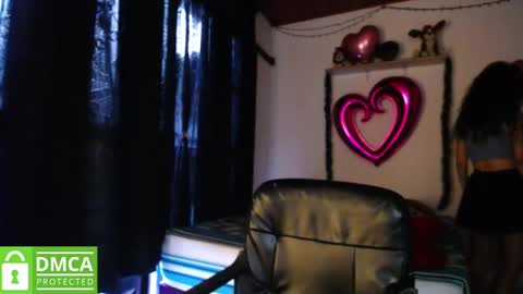 Snapshot of mr_mrscurie chatting on December 2024 09:52:01 PM Mr Mrs Curie online show from December 2024 09:52:01 PM