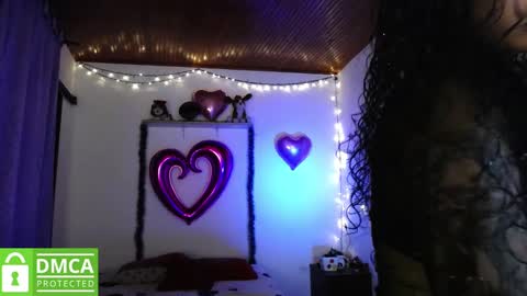 Snapshot of mr_mrscurie chatting on December 2024 11:59:01 PM Mr Mrs Curie online show from December 2024 11:59:01 PM