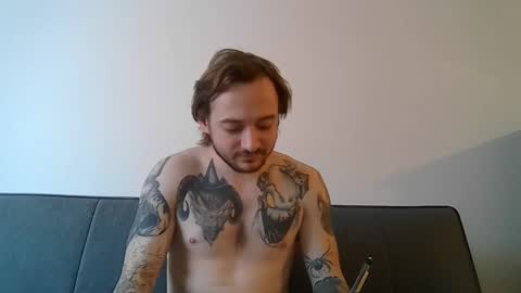 mr_nightfall online show from December 2025 08:38:01 PM