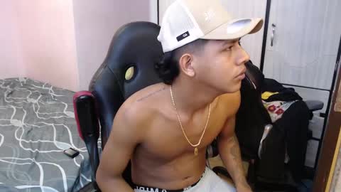 mr_stiven_ online show from February 2025 09:08:02 AM