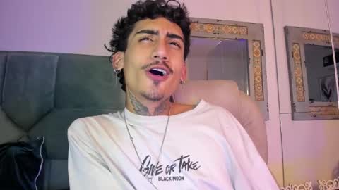 Snapshot of mr_strike chatting on December 2025 06:56:01 PM MR online show from December 2025 06:56:01 PM