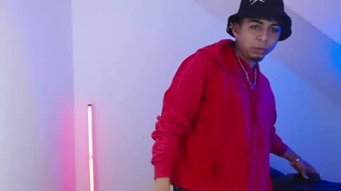 Alpha LATINO online show from April 2026 04:18:01 AM