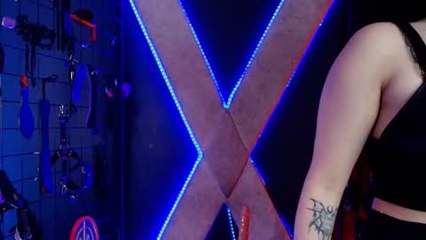 mranii_queen_bdsm_ online show from December 2025 03:34:01 AM